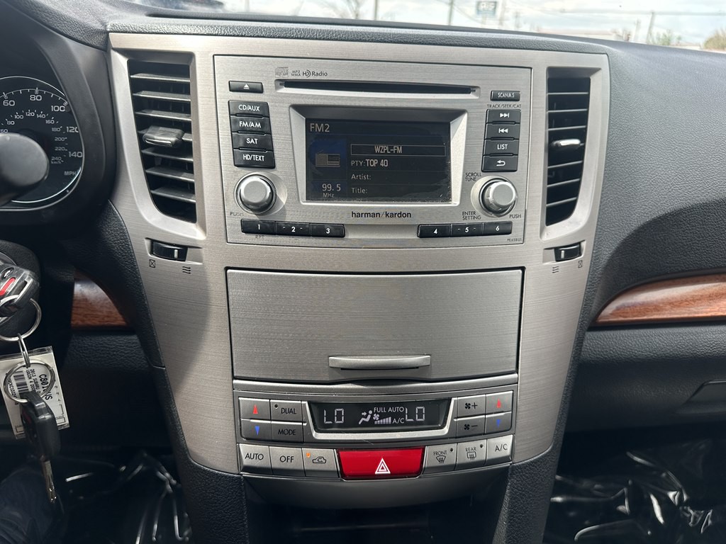 2013 Subaru Outback Image 13
