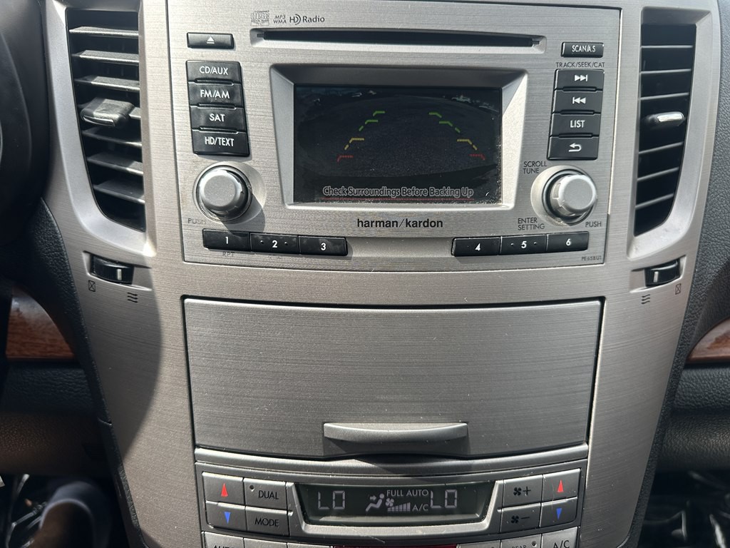2013 Subaru Outback Image 15
