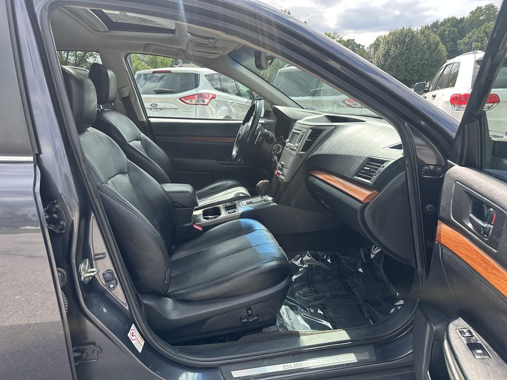 2013 Subaru Outback Image 21