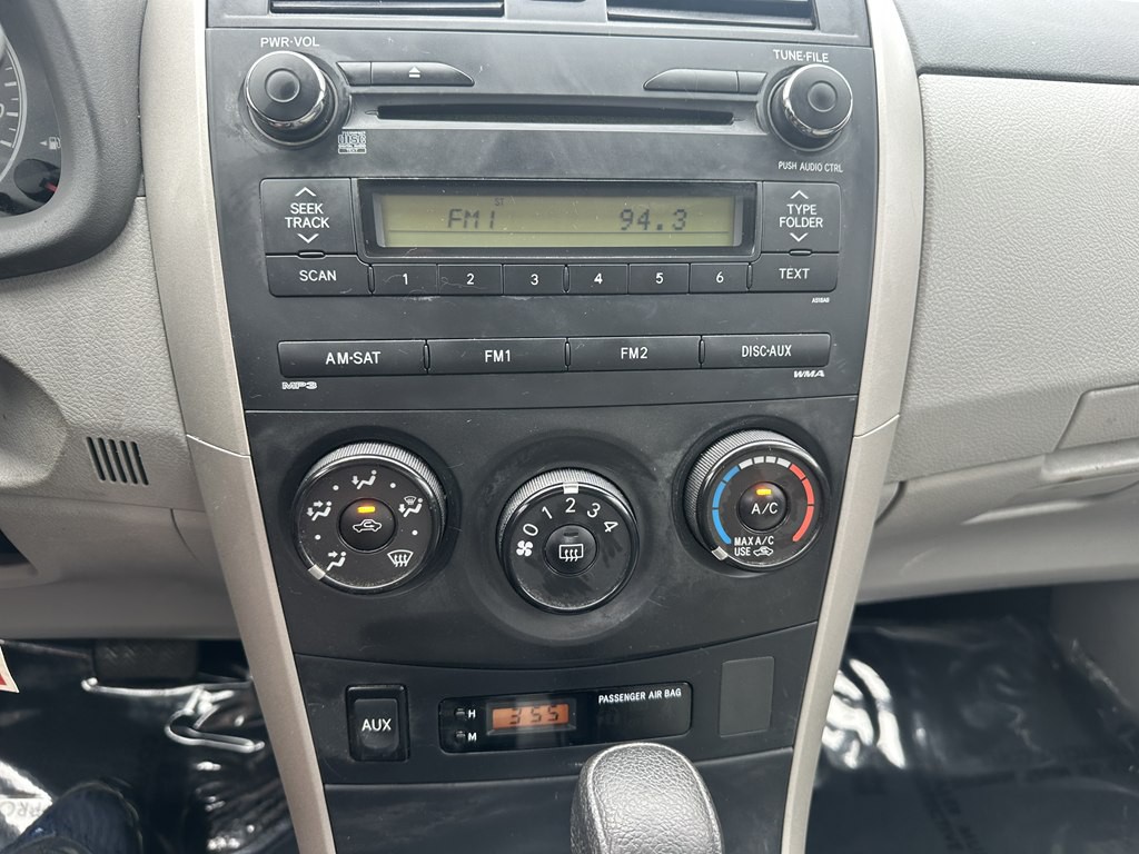 2010 Toyota Corolla Image 11