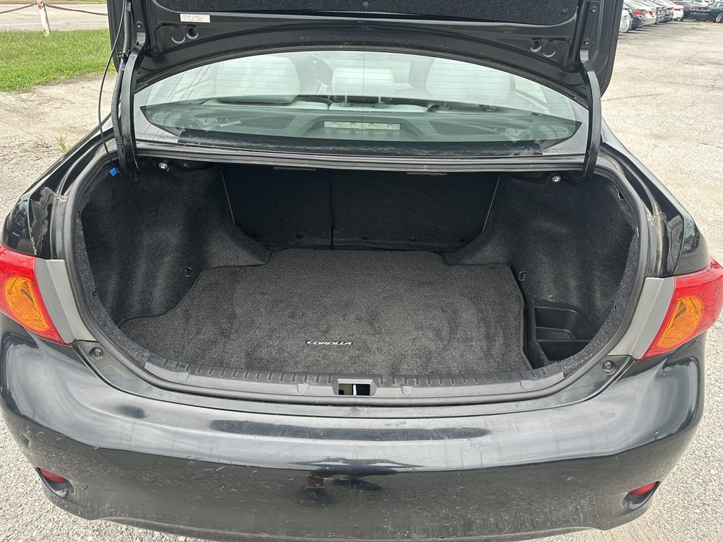 2010 Toyota Corolla Image 16