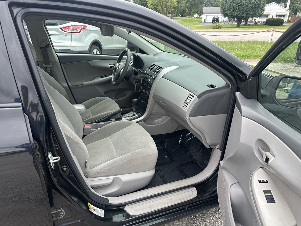 2010 Toyota Corolla Image 18