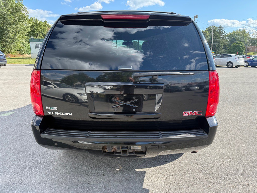 2010 GMC Yukon Image 4