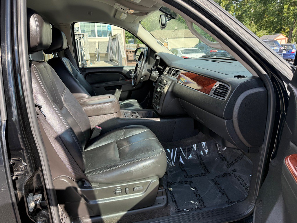 2010 GMC Yukon Image 16