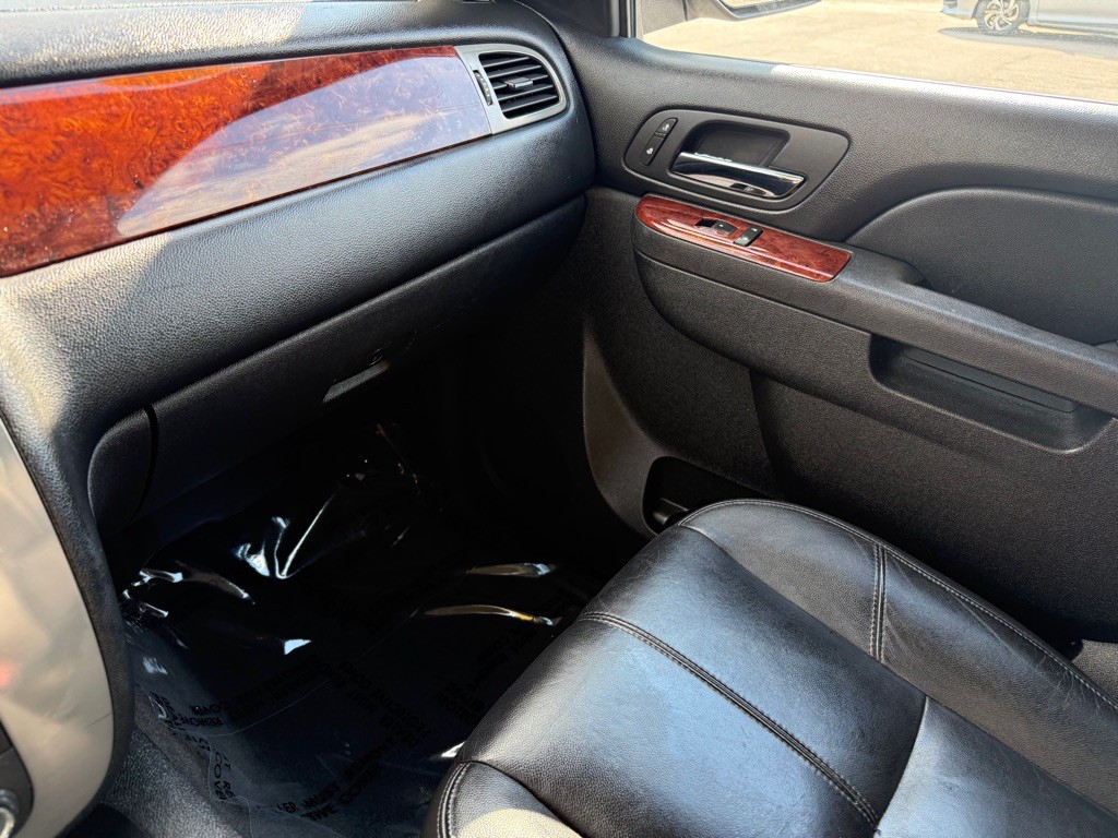 2010 GMC Yukon Image 20