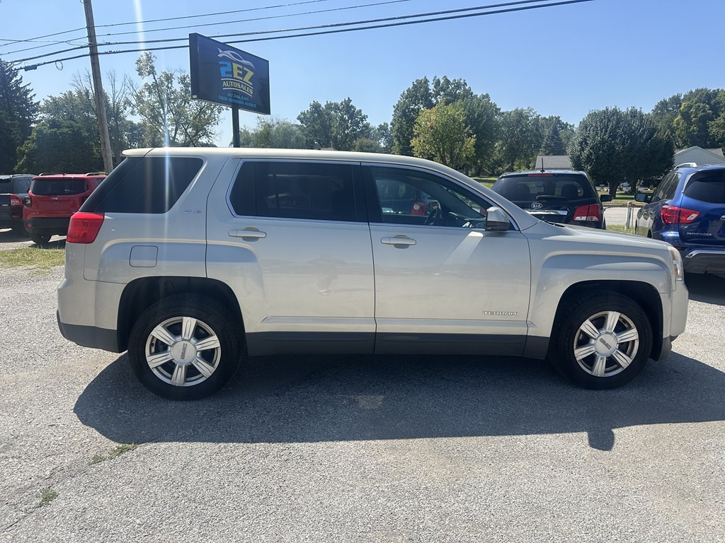 2014 GMC Terrain Image 2