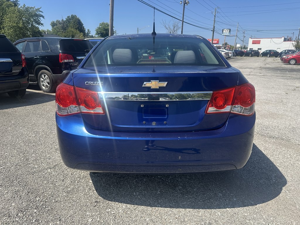2012 Chevrolet Cruze Image 4