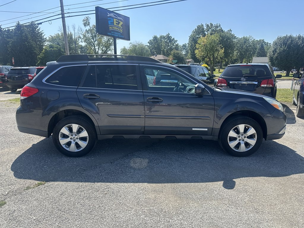 2012 Subaru Outback Image 2