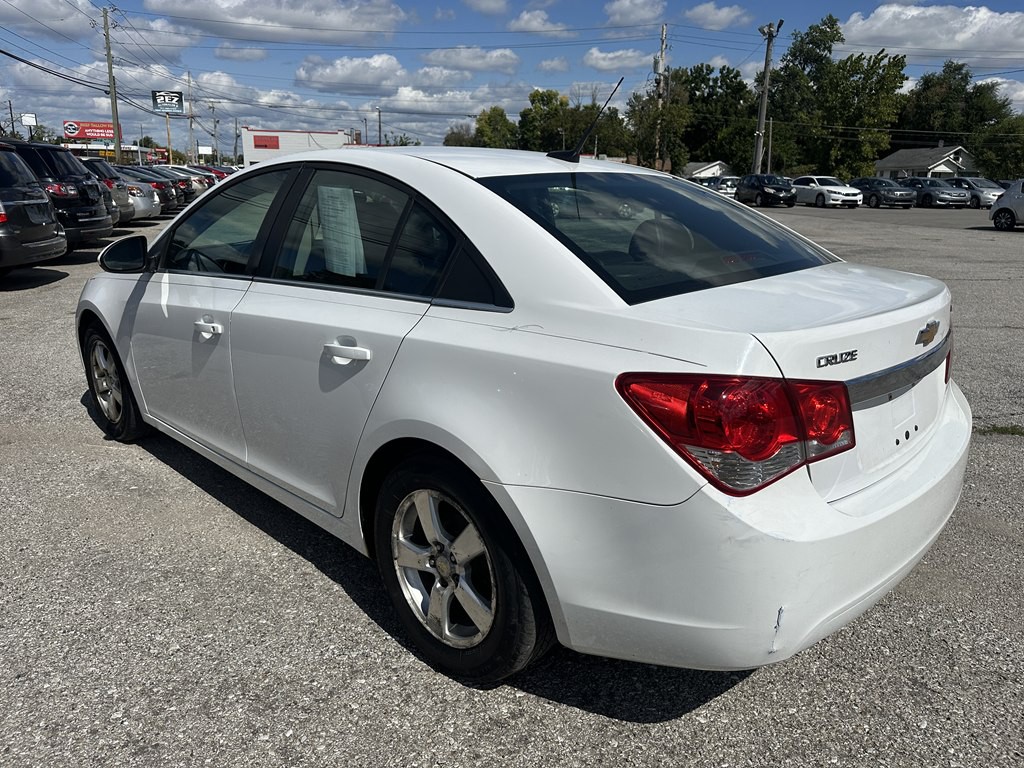 2011 Chevrolet Cruze Image 5