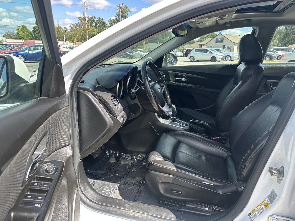 2011 Chevrolet Cruze Image 15
