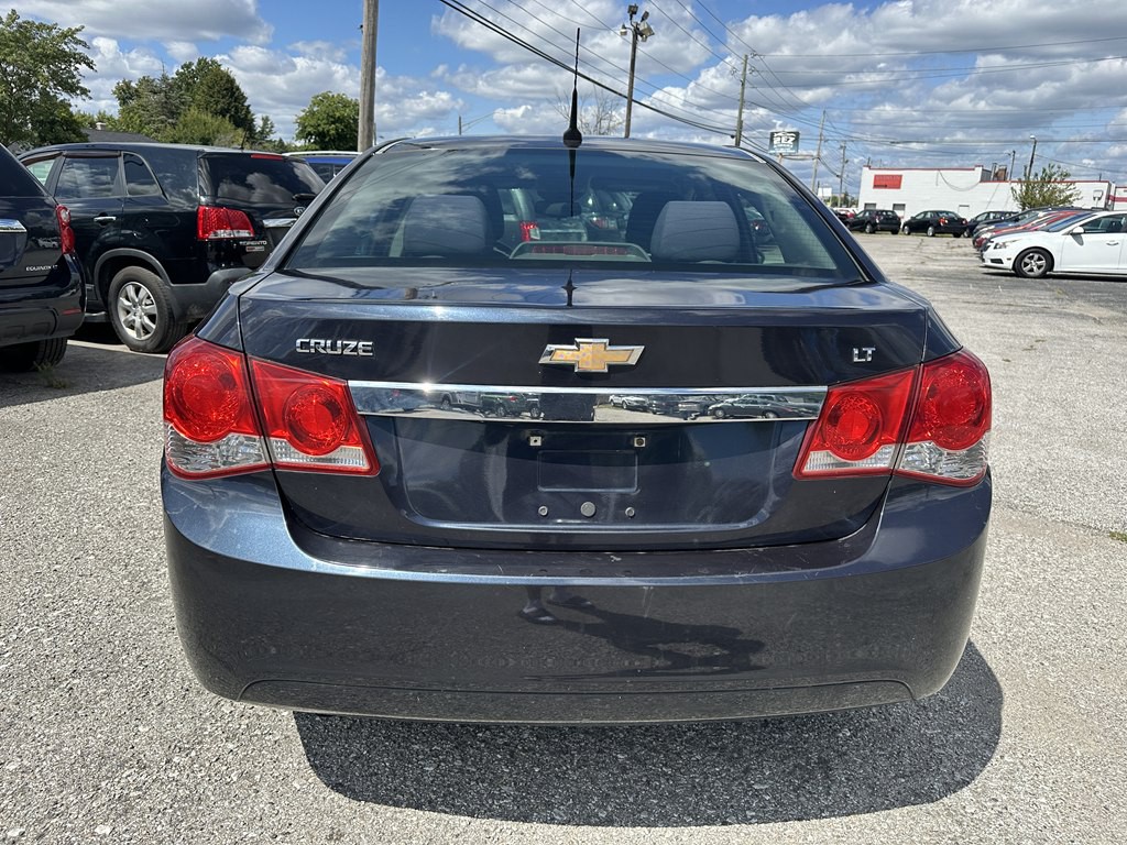 2014 Chevrolet Cruze Image 4