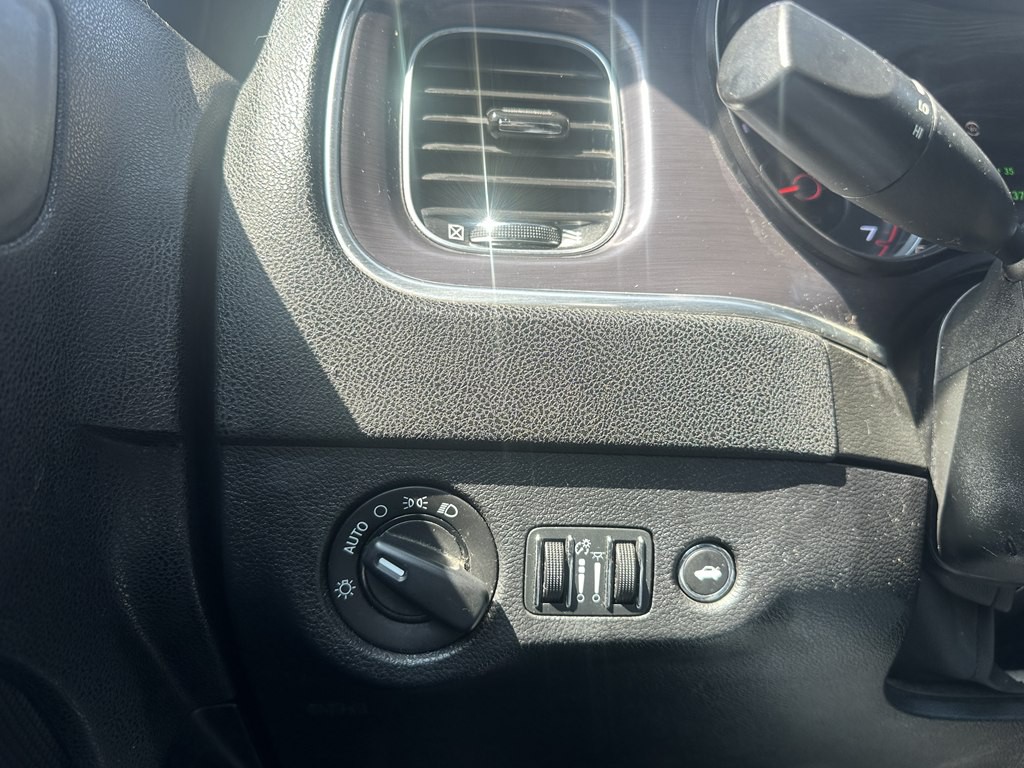 2015 Dodge Charger Image 14