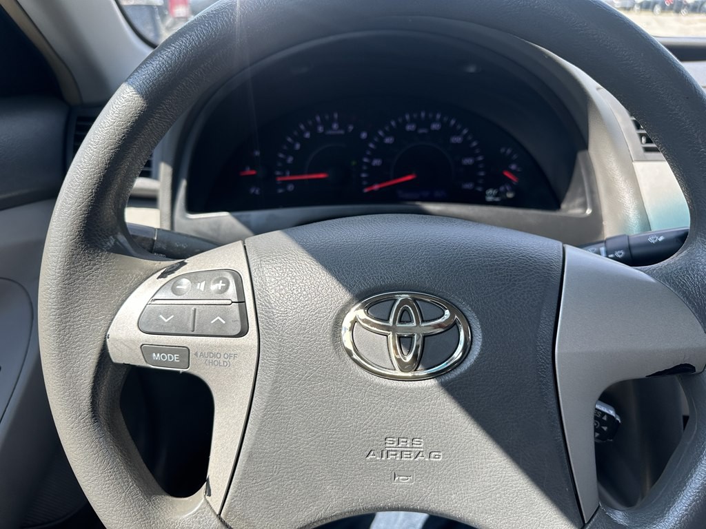 2011 Toyota Camry Image 11