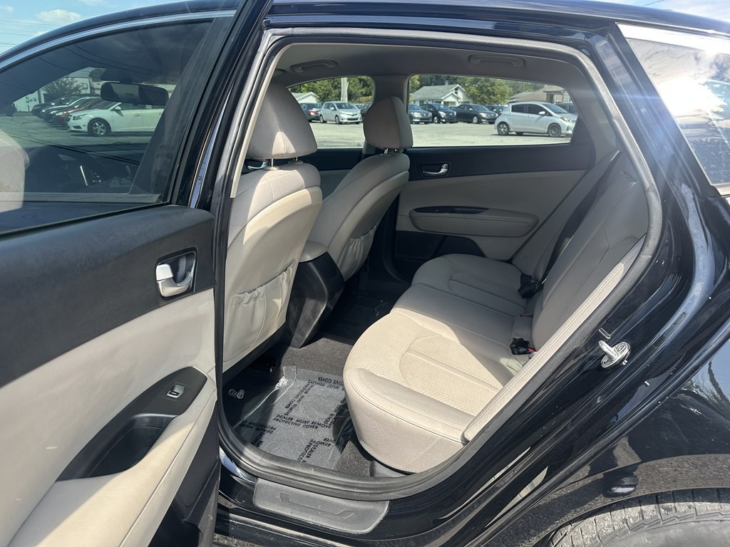 2016 Kia Optima Image 17