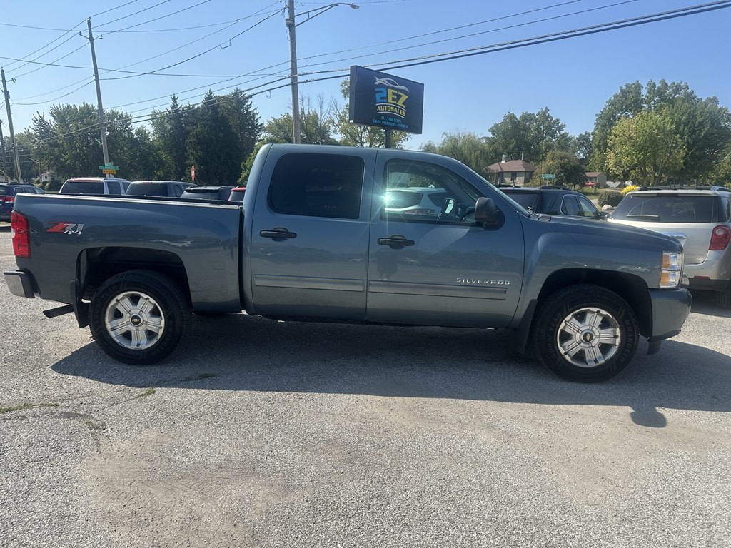 2011 Chevrolet Silverado 1500 Image 2