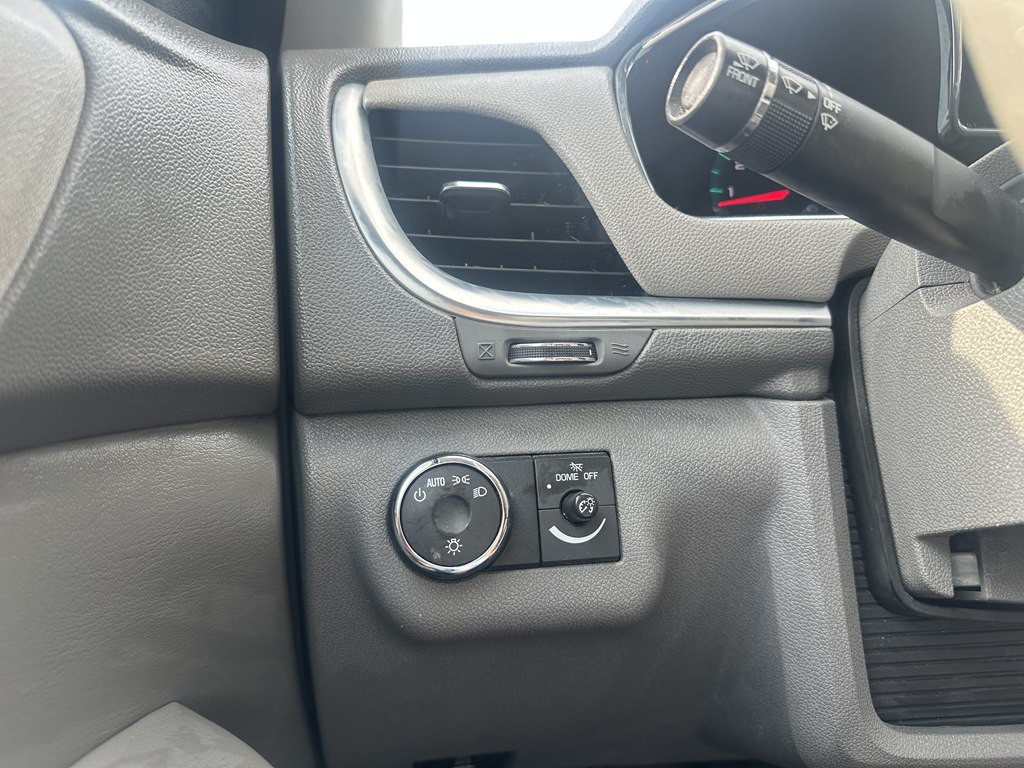 2016 Chevrolet Traverse Image 15