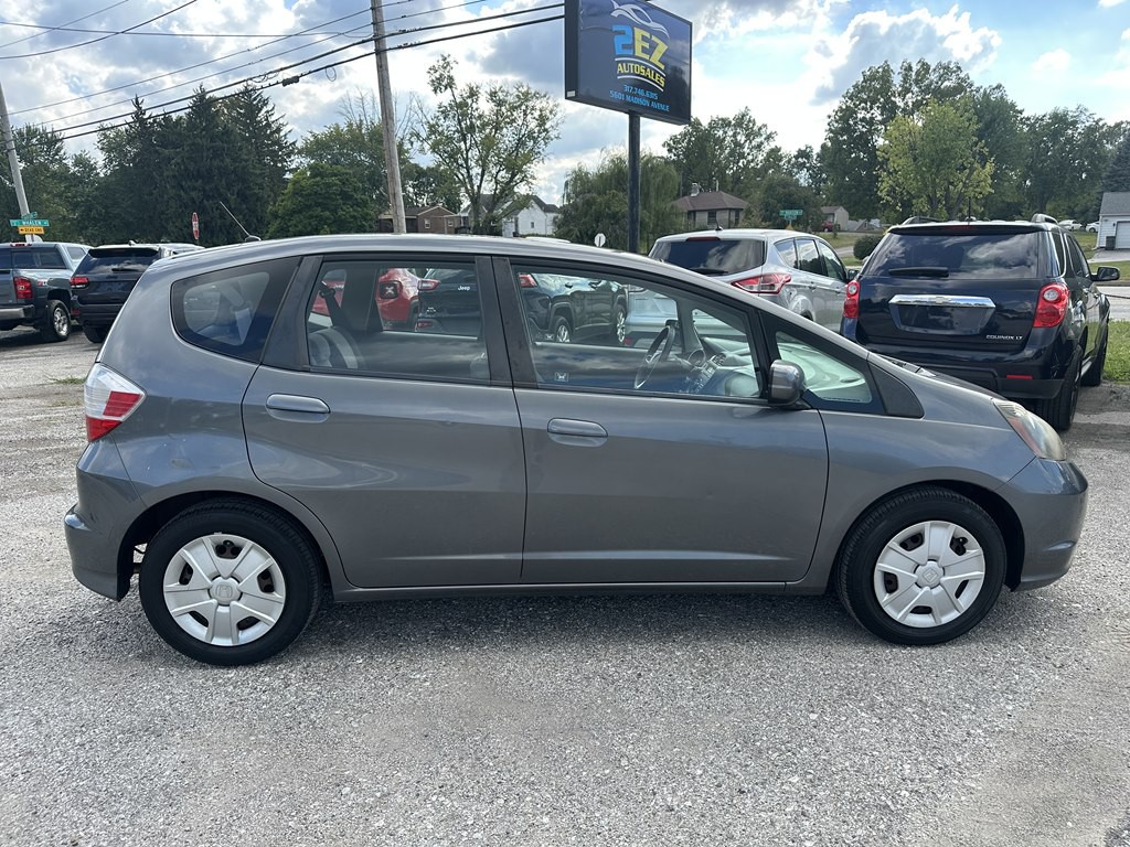 2013 Honda Fit Image 2
