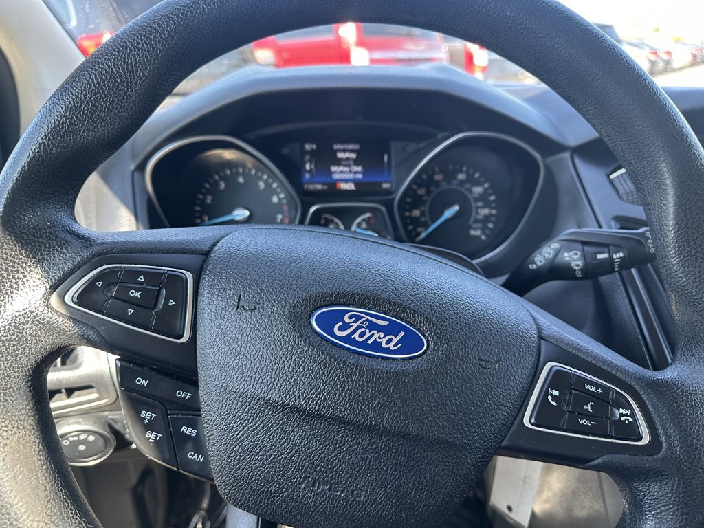 2016 Ford Focus Image 11