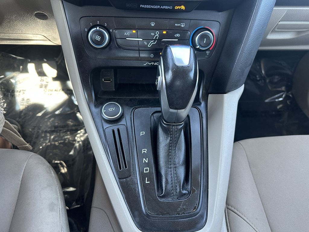 2016 Ford Focus Image 13