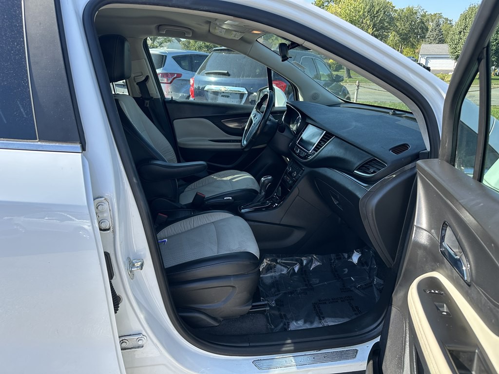 2017 Buick Enclave Image 19