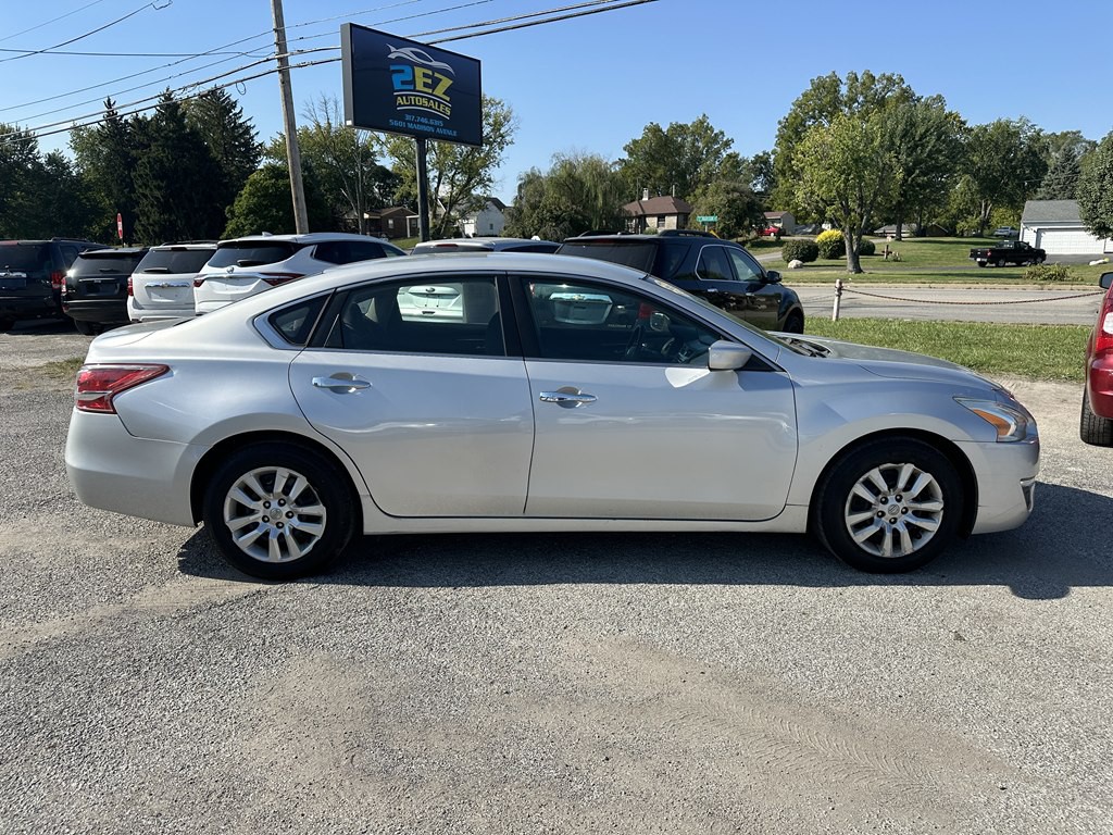 2013 Nissan Altima Image 2