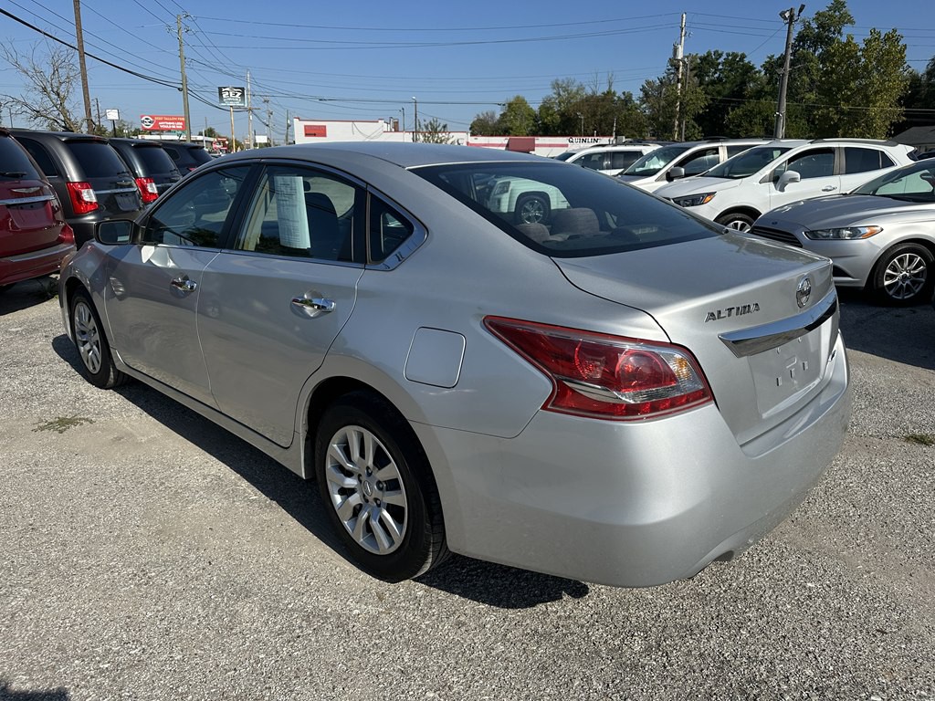 2013 Nissan Altima Image 5