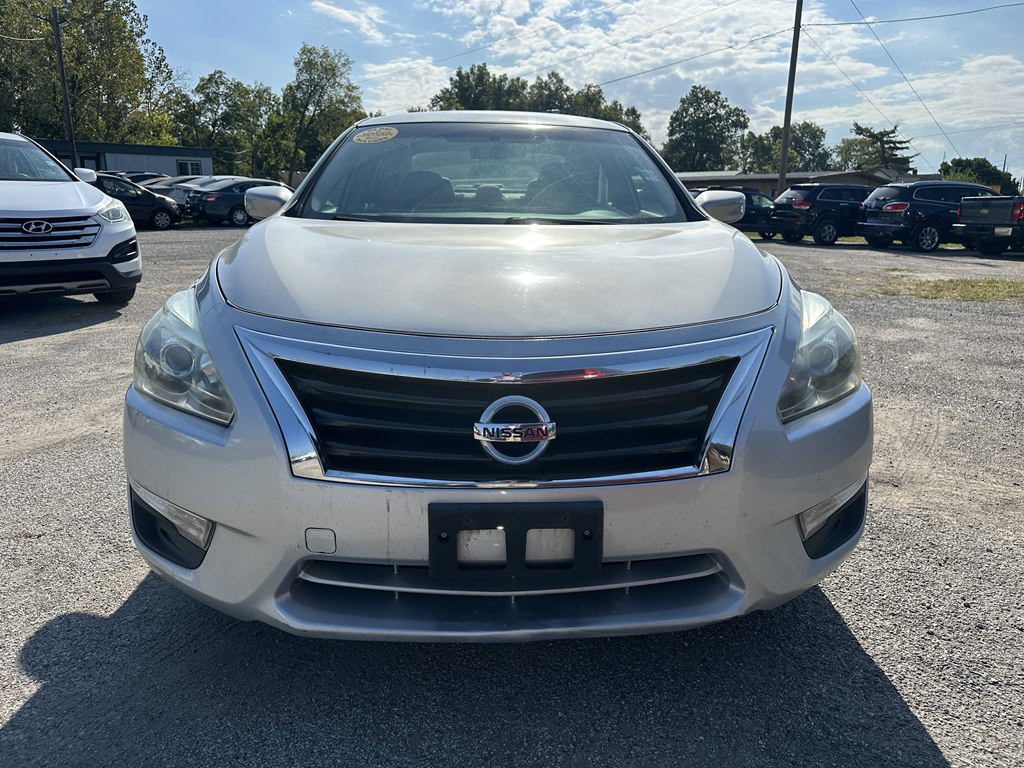 2013 Nissan Altima Image 8