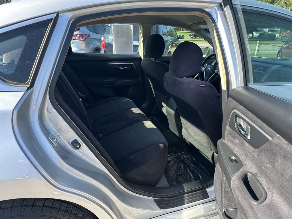 2013 Nissan Altima Image 18