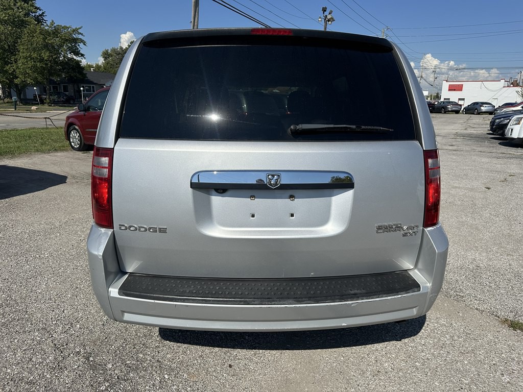 2010 Dodge Grand Caravan Image 4