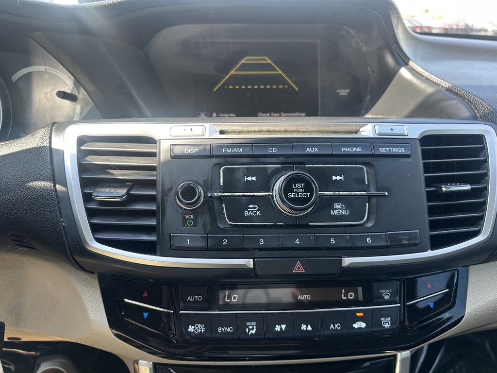 2016 Honda Accord Image 14