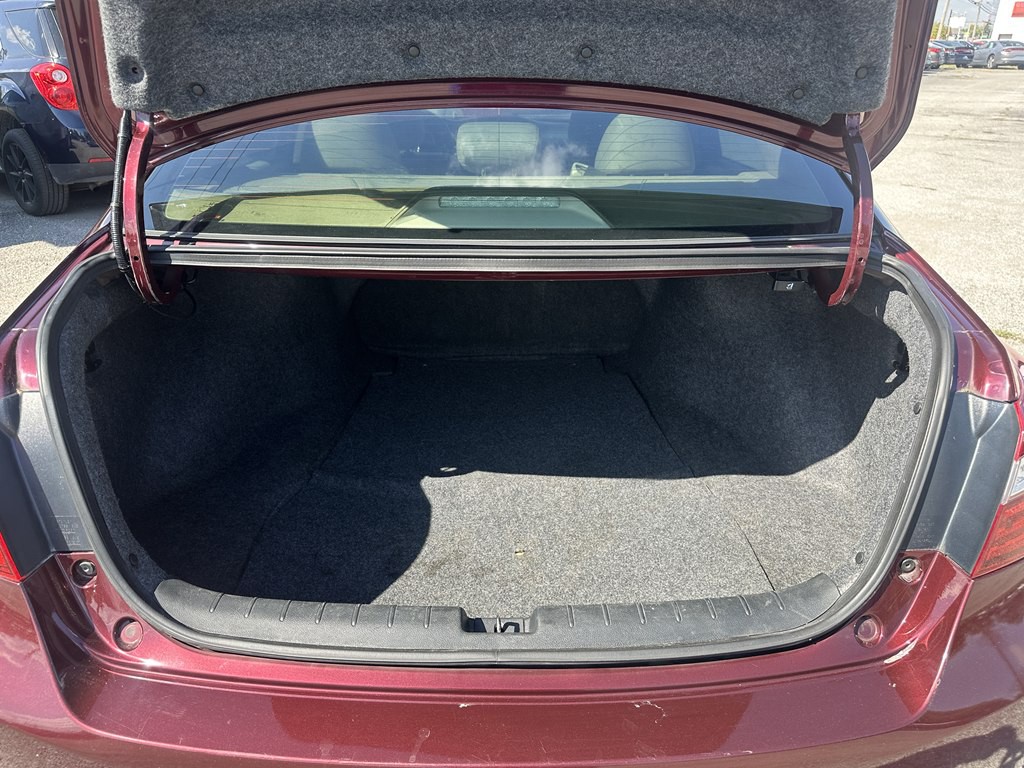2016 Honda Accord Image 18
