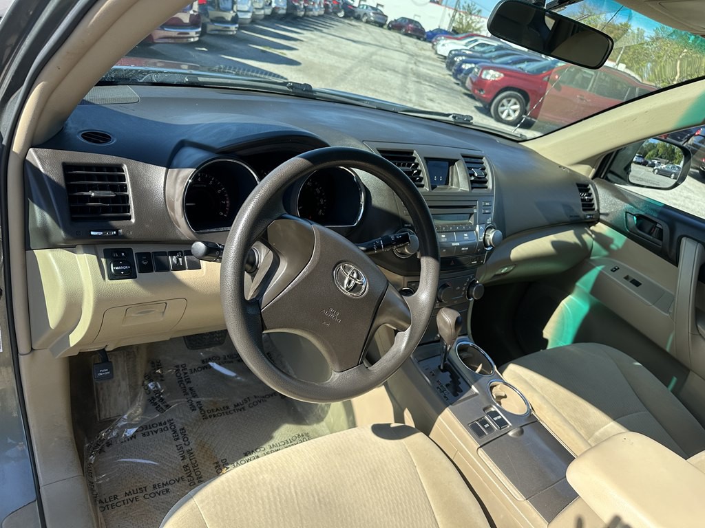 2010 Toyota Highlander Image 9