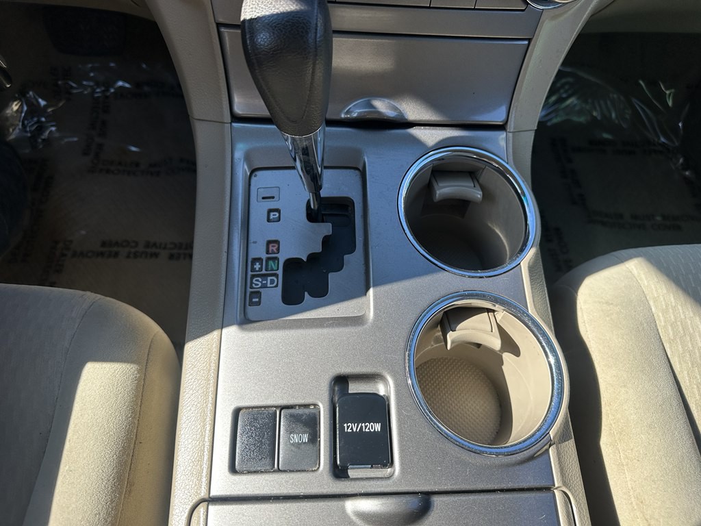 2010 Toyota Highlander Image 12