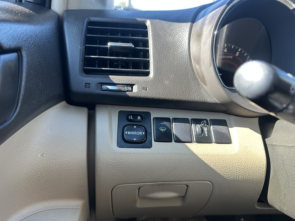 2010 Toyota Highlander Image 13