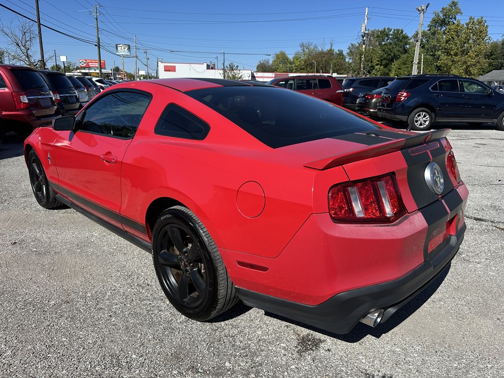 2010 Ford Mustang Image 5