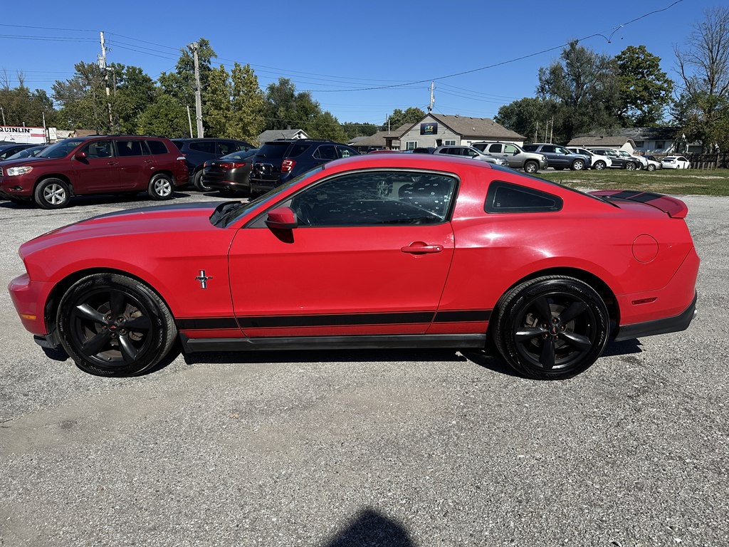 2010 Ford Mustang Image 6