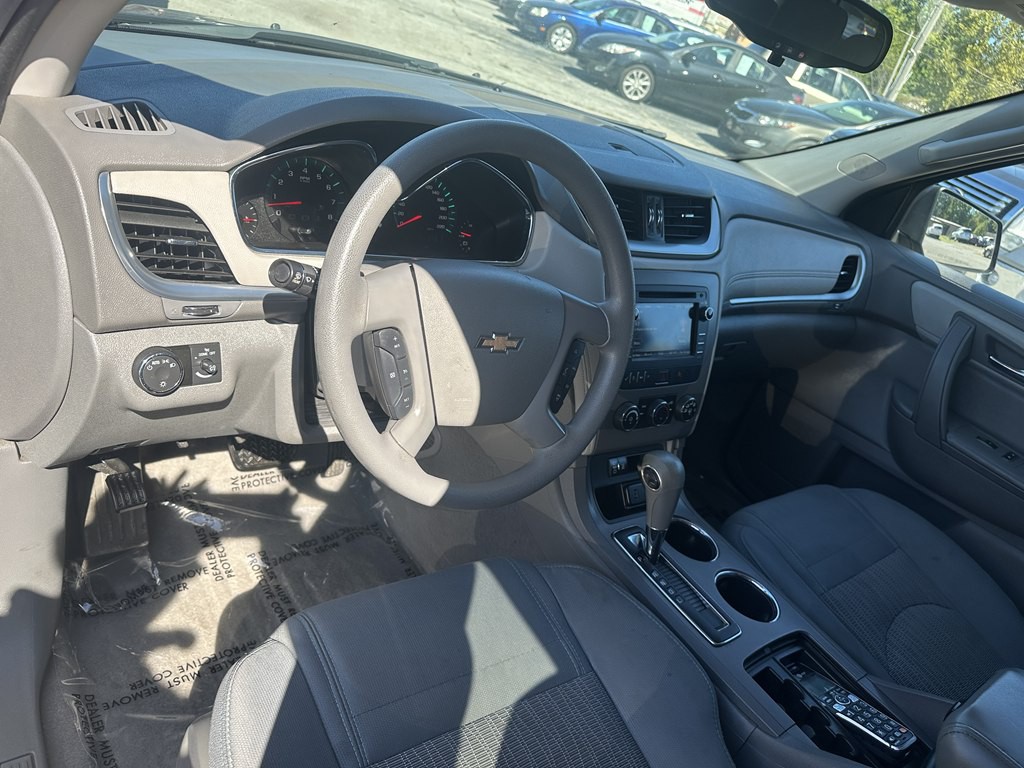 2017 Chevrolet Traverse Image 9