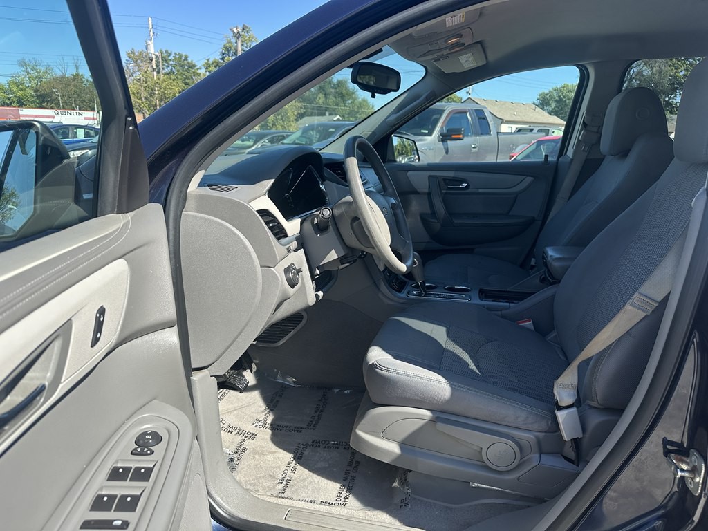 2017 Chevrolet Traverse Image 16
