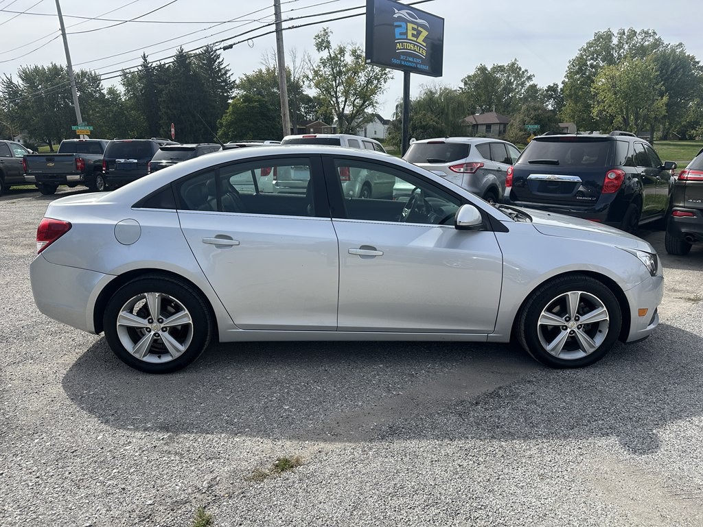 2012 Chevrolet Cruze Image 2