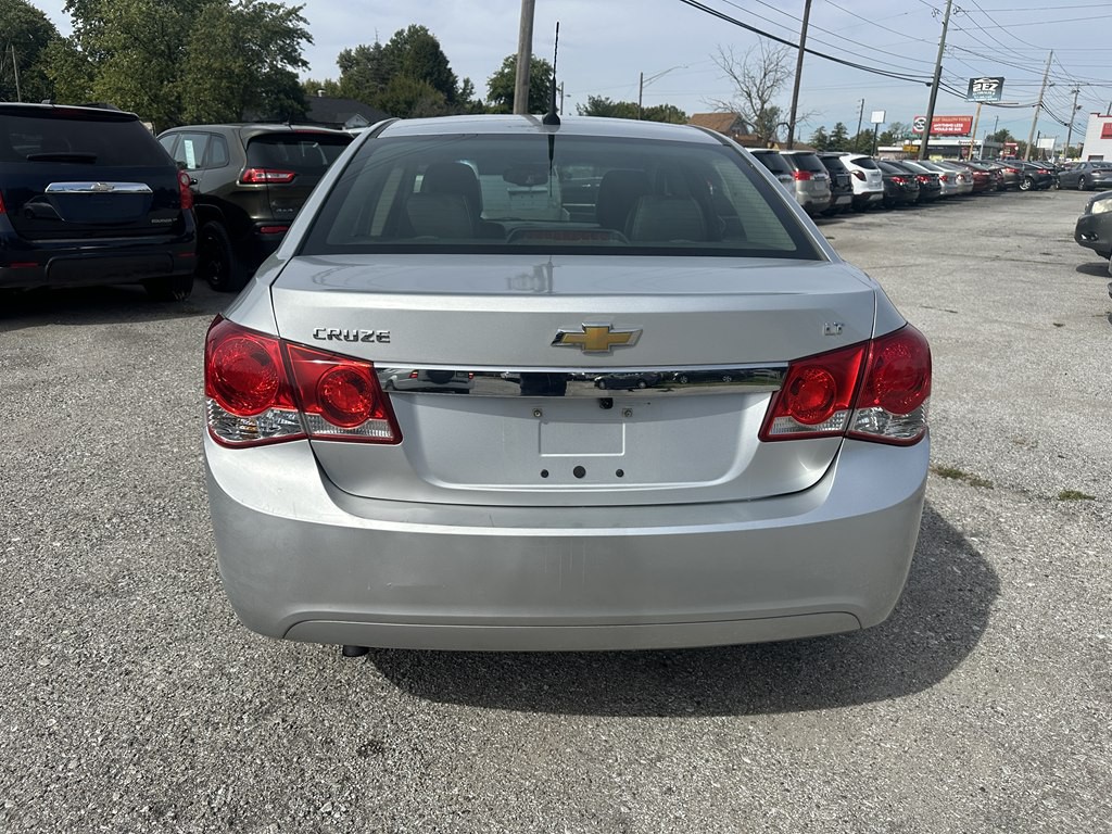 2012 Chevrolet Cruze Image 4
