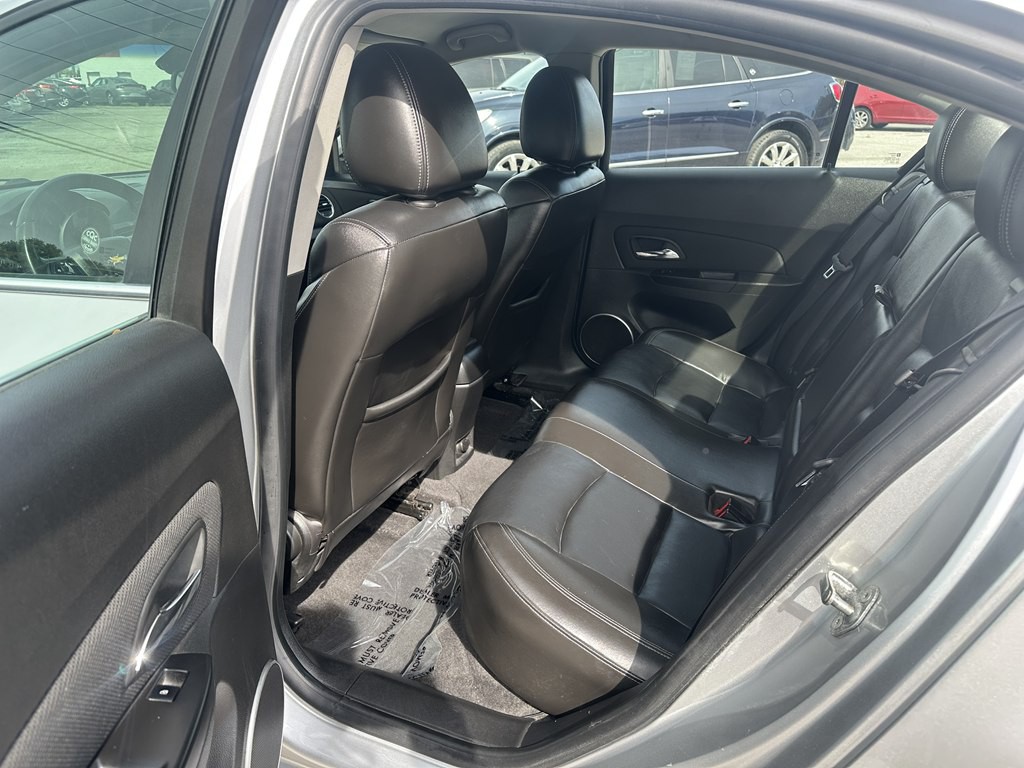2012 Chevrolet Cruze Image 16