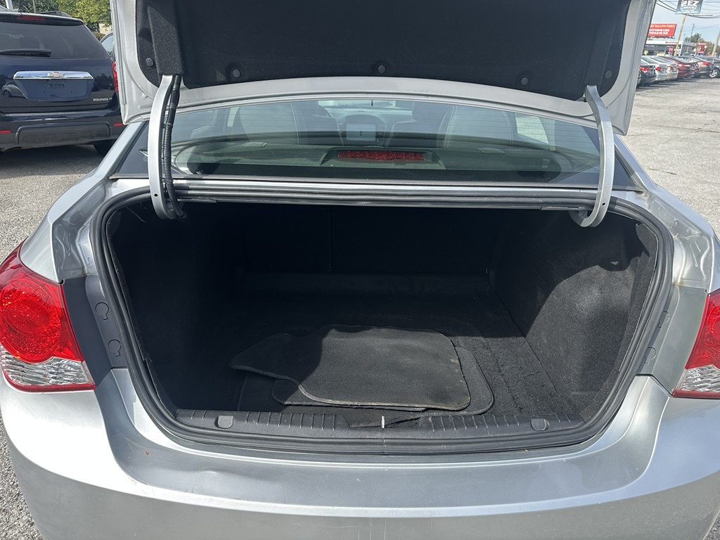 2012 Chevrolet Cruze Image 17