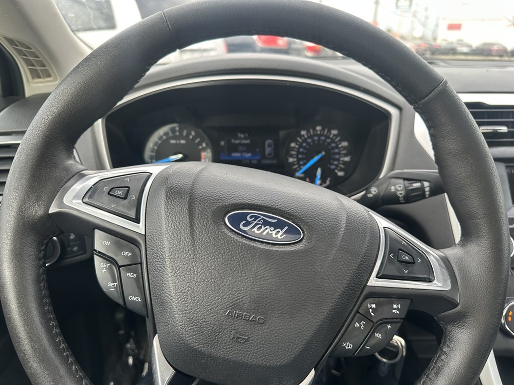 2015 Ford Fusion Image 12