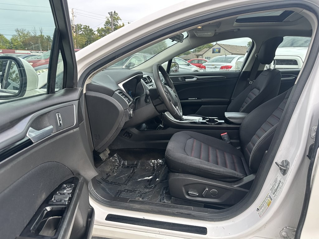 2015 Ford Fusion Image 17