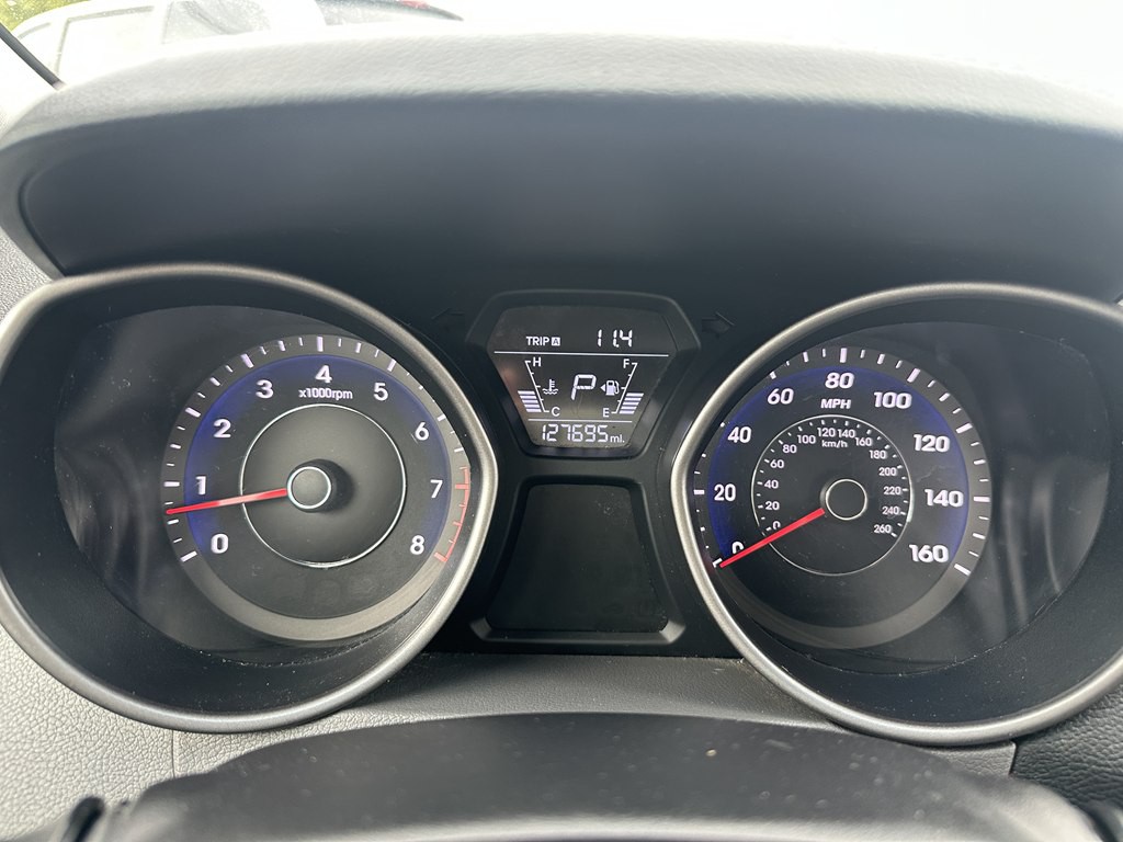 2015 Hyundai Elantra Image 10