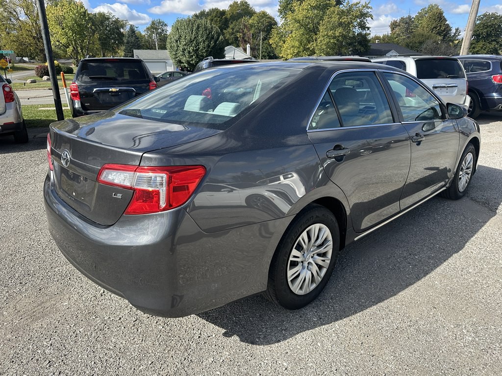2013 Toyota Camry Image 3
