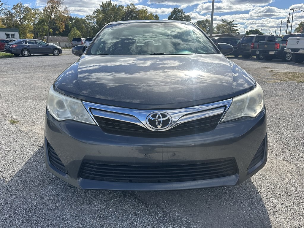 2013 Toyota Camry Image 8