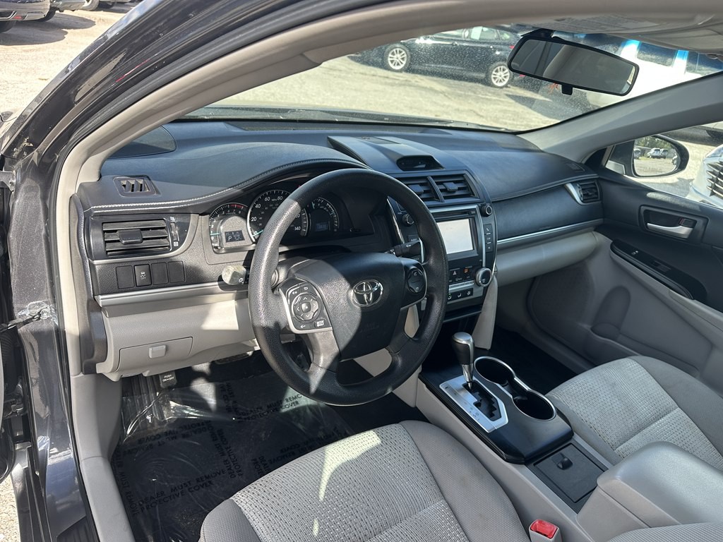 2013 Toyota Camry Image 9
