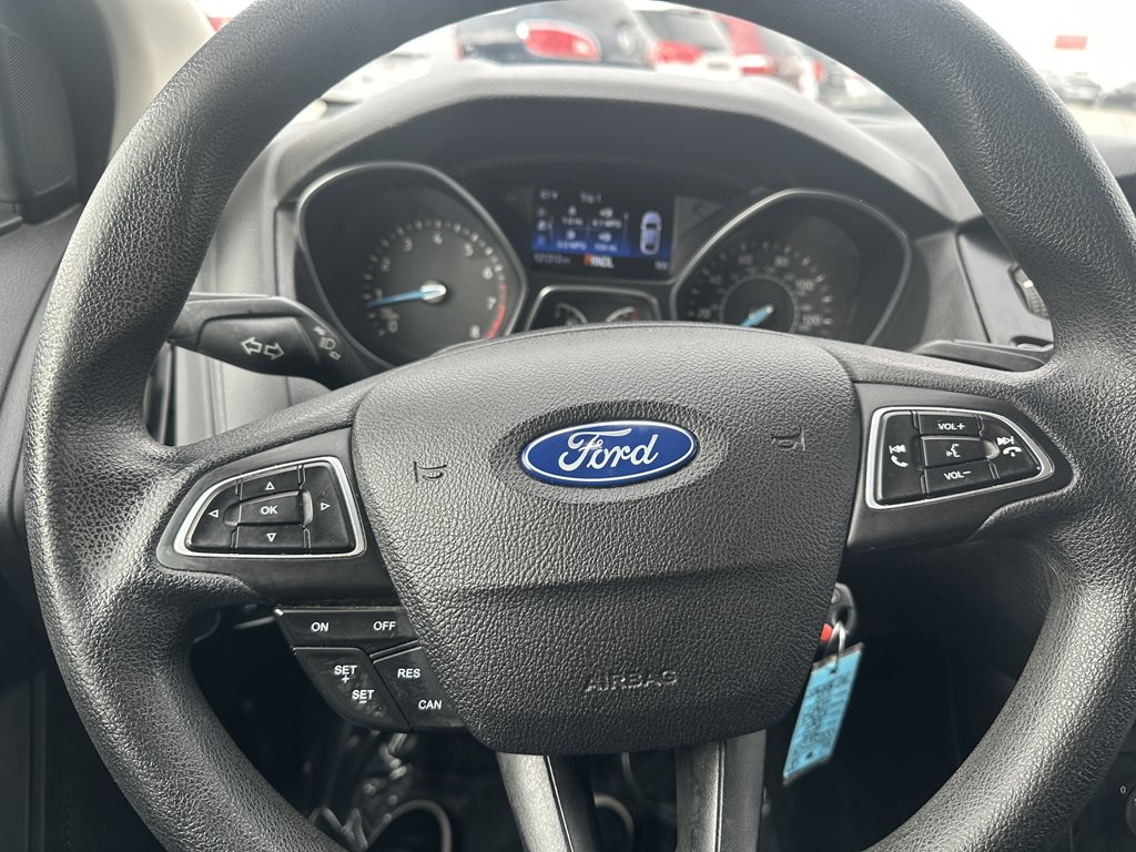 2015 Ford Focus Image 11