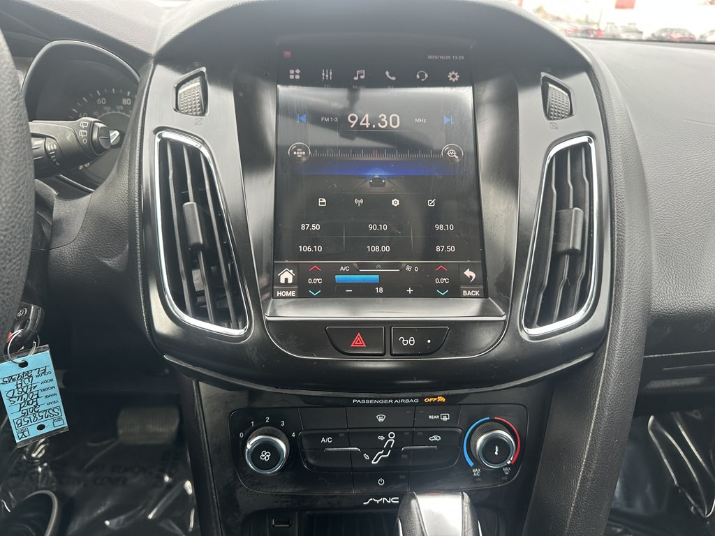 2015 Ford Focus Image 12